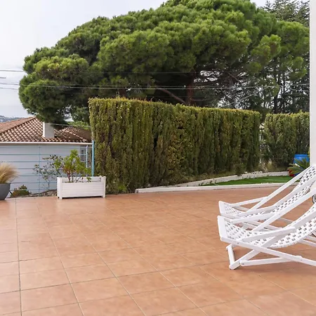 With Seaviews & Pool Bbq Sant Pol De Mar