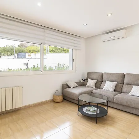 Hébergement de vacances With Seaviews & Pool Bbq