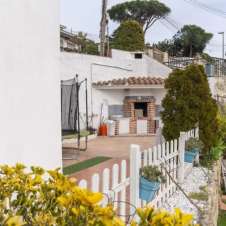 With Seaviews & Pool Bbq Casa vacanze